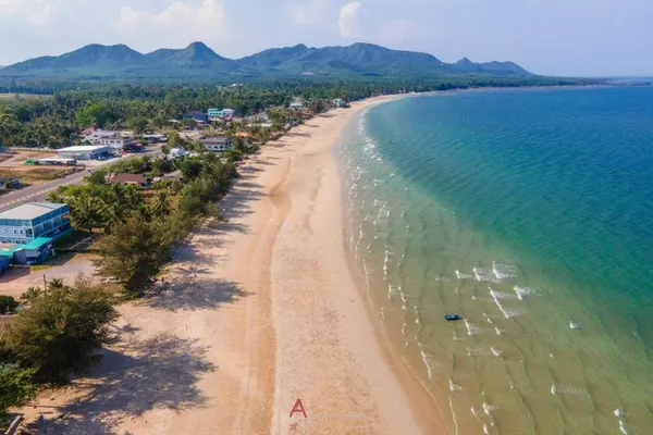 ที่ดินติดทะเลวิวหลักล้านแปลงเล็กหายากติดหาดส่วนตัว เหลือ 2แปลง สุดท้าย ทรายขาวน้ำใส สวยงามวิวทะเลธรรมชาติสุดสุด ปะทิวใกล
