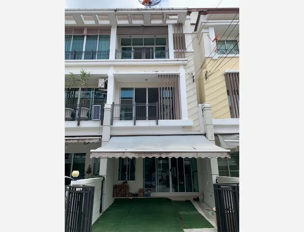 บ้านกลางเมือง เออร์บาเนี่ยน เกษตร-นวมินทร์ 2 ให้เช่าทาวน์โฮม 3 ชั้น ซอยลาดปลาเค้า 79 ใกล้ The Jas รามอินทรา 3 ห้องนอน 3 ห้องน้ำ ตกแต่งครบ