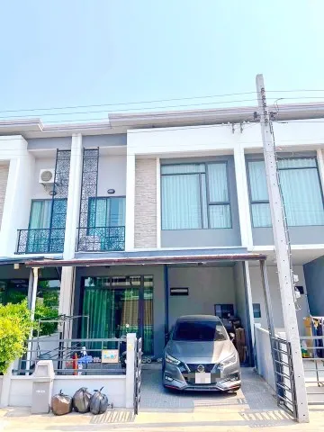 2น้ำ600 เมตรตลาดบางใหญ่ 2ชั้น3นอน ใกล้ เวสต์เกต MRT800ให้เช่าทาวน์เฮ้าส์ เมตร18ตร.ว.106ตร.ม.เฟอร์ครบเซ็นทรัล