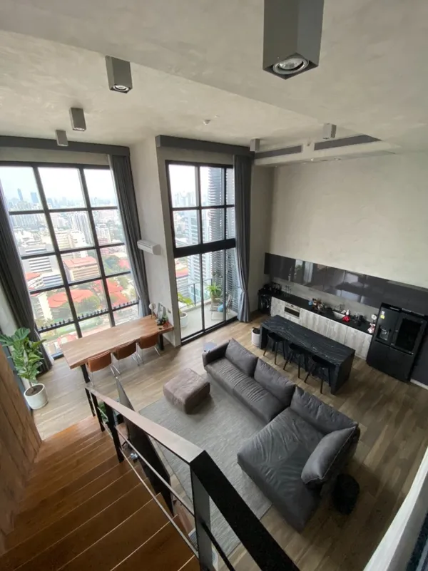 ให้เช่า The Lofts Asoke  เจ้าของปล่อยเอง  รับ Short Term  Long Term 