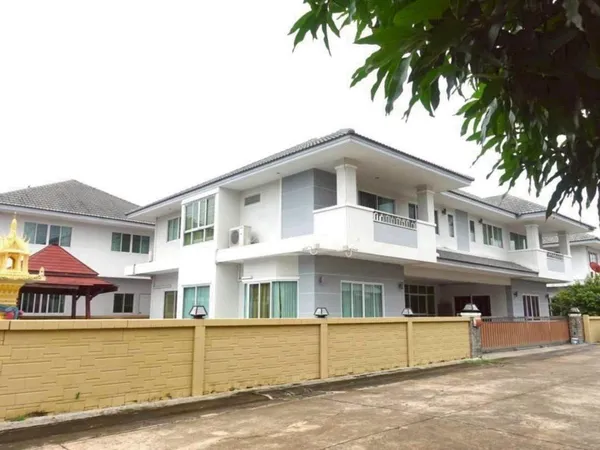 poovilla บ้านเดี่ยว 2 ชั้นหลังใหญ่มาก ใกล้อมตะเฟส 6-10 พานทอง ชลบุรี