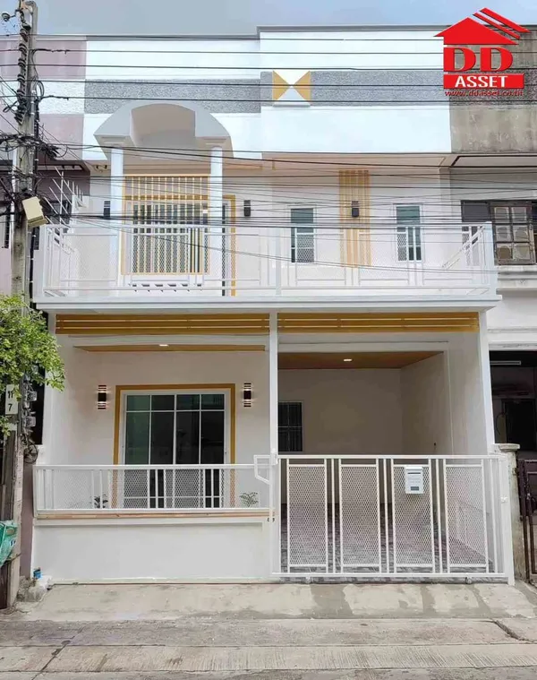 ขายทาวน์โฮม เพชรเกษม 112 หมู่บ้านณัฐกานต์ หนองแขม 
ทาวน์โฮมรีโนเวทใหม่ ใกล้วิทยาลัยธนบุรี รถไฟฟ้าสายสีน้ำเงิน