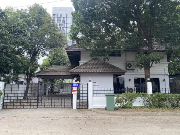 รหัสC7270 ให้เช่าบ้านเดี่ยว 2ชั้น ถนนประชาอุทิศ เลียบด่วนเอกมัย-รามอินทรา เหม่งจ๋าย ห้วยขวาง เหมาะทำโฮมออฟฟิศ