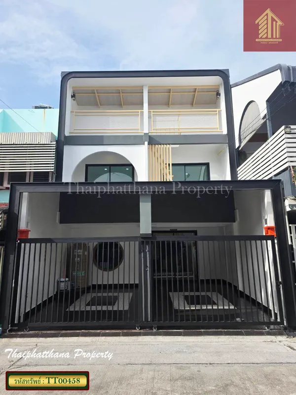 หมู่บ้านทิพวัล เทพารักษ์ บ้านรีโนเวทใหม่ ตกแต่งพร้อมเข้าอยู่