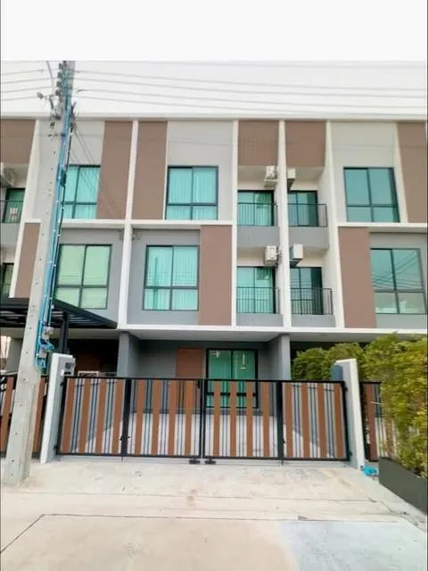 ให้เช่าทาวน์โฮม 3 ชั้น 190 ตร.ม. โครงการ Nue connex ดอนเมือง ใกล้รถไฟฟ้า 2 สาย