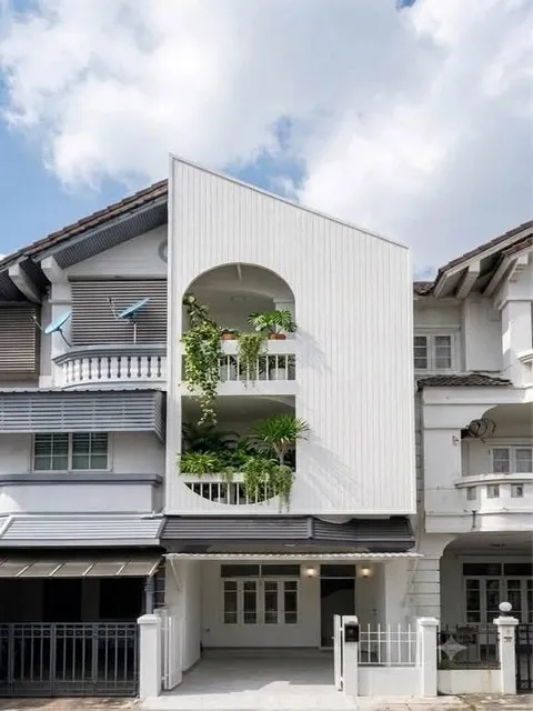 ขายทาวน์โฮม 3 ชั้น 4 ห้องนอน โครงการ นันทนา การ์เด้นท์ แจ้งวัฒนะ-ปากเกร็ด รีโนเวทใหม่ทั้งหลัง ตรงข้ามเซ็นทรัลแจ้งวัฒนะ ใ
