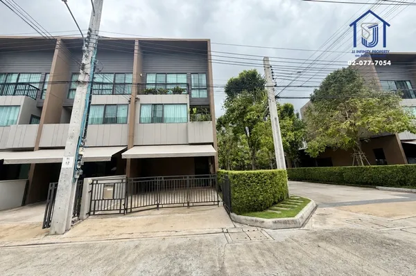 ขายทาวน์โอม 3 ชั้น บ้านกลางเมือง บางนา-วงแหวน หลังมุม ถนนคู่ขนานกาญจนาภิเษกใกล้เมกาบางนา,สนามบินสุวรรณภูมิ