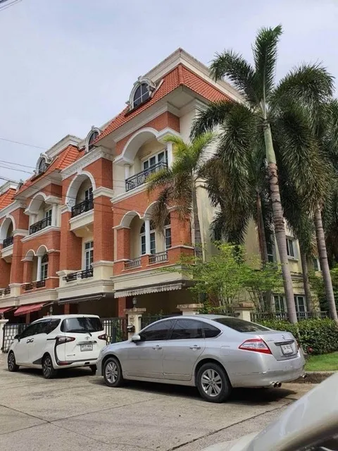 ให้เช่า ทาวน์โฮม 3 ชั้น หลังมุม โครงการ คาซ่า ซิตี้ Casa City ลาดพร้าว ซอยโยธินพัฒนาการ 3 ใกล้เลียบด่วน นวมินทร์111 ลาดพ