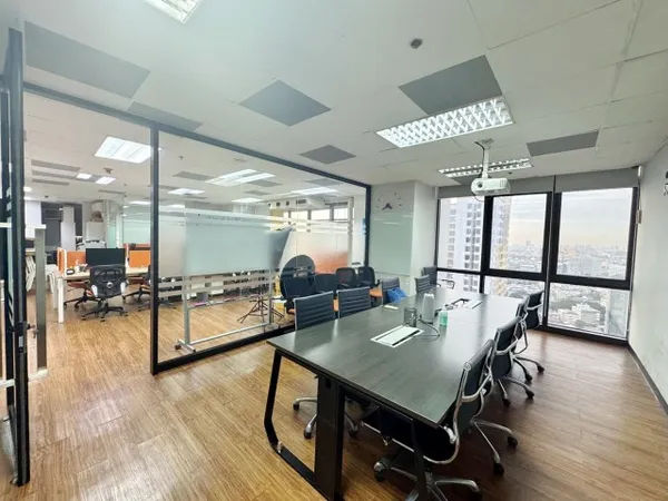 261001taweteh ให้เช่า สำนักงาน เสนาเฟสท์ 88998 บาทต่อเดือน ชั้นทั้งหมด 1 ชั้น