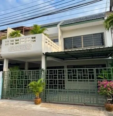 HR 10393 ให้เช่าทาวน์โฮม 2 ชั้น ทำเลใจกลางเมือง ย่านสาทร พระราม 3 สาธุประดิษฐ์ 15 ช่องนนทรี