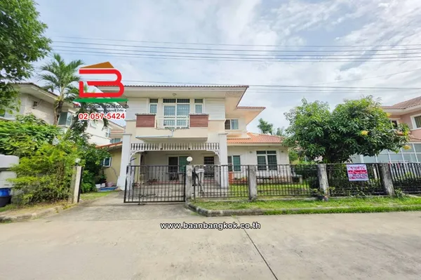 บ้านเดี่ยว 2 ชั้น เนื้อที่ 55.7 ตร.ว. หมู่บ้านบารานี รังสิตคลอง 3 ถนนรังสิต-นครนายก ตำบลคลองสาม อำเภอคลองหลวง ปทุมธานี