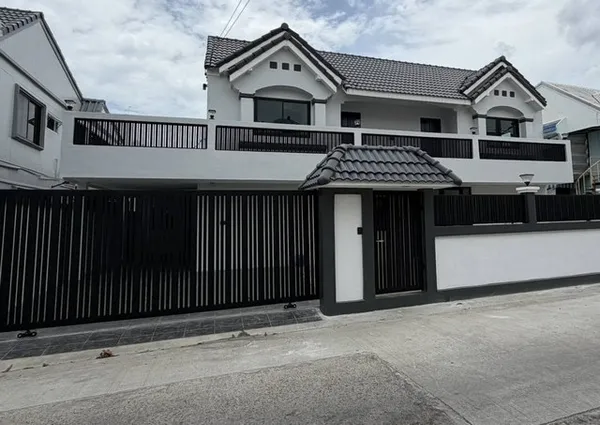 บ้านเดี่ยว บ้าน 2 ชั้น 75 ตร.วา พื้นที่เยอะมากๆ 4 ห้องนอน 3 ห้องน้ำ 3 ห้องอเนกประสงค์ สุขุมวิท 101/1 วชิรธรรมสาธิต 55 (RH1589)