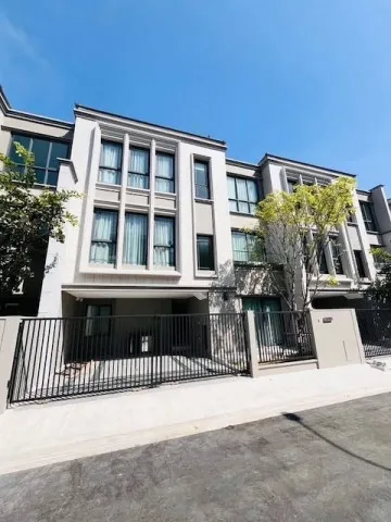 BH4323 ให้เช่า Luxury Townhome 3 ชั้น บ้านกลางเมือง Classe สุขุมวิท 77 ใกล้ BTS อ่อนนุช