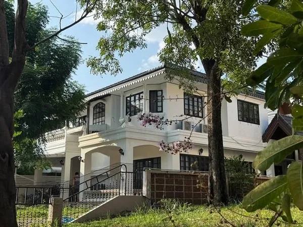 HR 10434 ให้เช่าบ้านเดี่ยว หมู่บ้านลดาวัลย์ ศรีนครินทร์ ซอยศรีด่าน 14 ตกแต่งสวยพร้อมเข้าอยู่