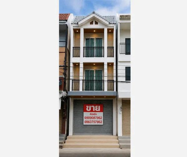 ขายอาคารพาณิชย์ 3 ชั้น รีโนเวทใหม่ทั้งตึก 3 ห้องนอน 3 ห้องน้ำ ติดโรงพยาบาลเพชรบูรณ์ราม ถนนเพชรรัตน์ ตำบลในเมือง เมืองเพชรบูรณ์