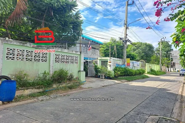 ที่ดินพร้อมบ้าน 2 ชั้น เนื้อที่ 221 ตร.ว. ซอยสายไหม 7, ใกล้วัดเจริญธรรมาราม ถนนสายไหม แขวงสายไหม เขตสายไหม
