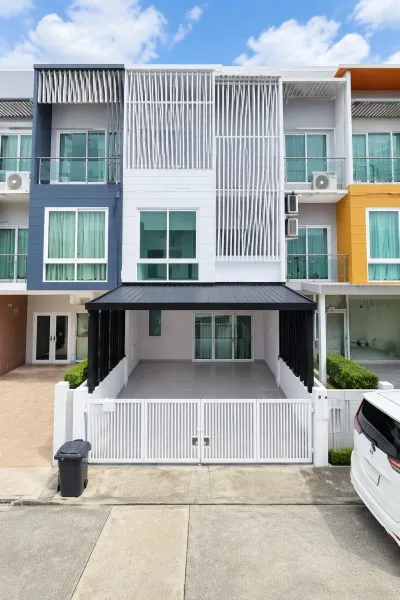 260930sodknt ให้เช่า ทาวน์เฮ้าส์ รามอินทรา 70-76 ทาวน์โฮม 3 ชั้น 3นอน แม็คโคร รามอินทรา 150ม. MRTนพรัตน 100ม. 3 น้ำ ใกล้