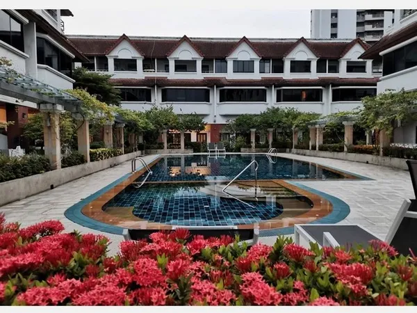 T26-783 ให้เช่า ทาวน์เฮ้าส์ โครงการ Lotus Point เอกมัย ซอย 10 120000 บาทต่อเดือน ใกล้กับ ใกล้ BTS เอกมัย ห้องนอน 4 ห้อง