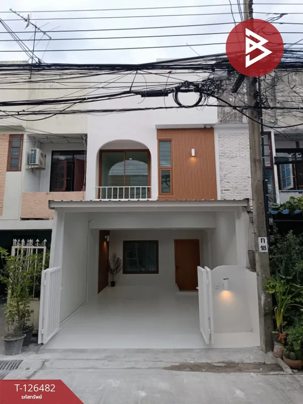 ขายทาวน์เฮ้าส์ 2 ชั้น เนื้อที่ 16 ตร.วา ซ.อ่อนนุช 48 พระโขนง กรุงเทพมหานคร