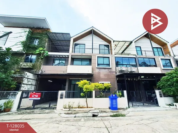 ขายทาวน์เฮ้าส์ 3 ชั้น หมู่บ้านลูกกอล์ฟพรีเมี่ยม ปากเกร็ด นนทบุรี