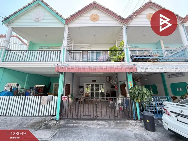 ขายทาวน์เฮ้าส์ หมู่บ้านอีสแลนด์แอนด์เฮ้าส์ ชลบุรี (East Land & House)