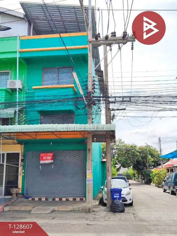 ขายอาคารพาณิชย์ 2 ชั้นครึ่ง หมู่บ้านศุภมงคล 1 นครปฐม มีดาดฟ้า หลังมุม