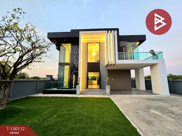 ขายด่วนบ้านเดี่ยว 2 ชั้น เนื้อที่ 96.2 ตารางวา ใจกลางนครปฐม ตกแต่งสไตล์ Modern Luxury