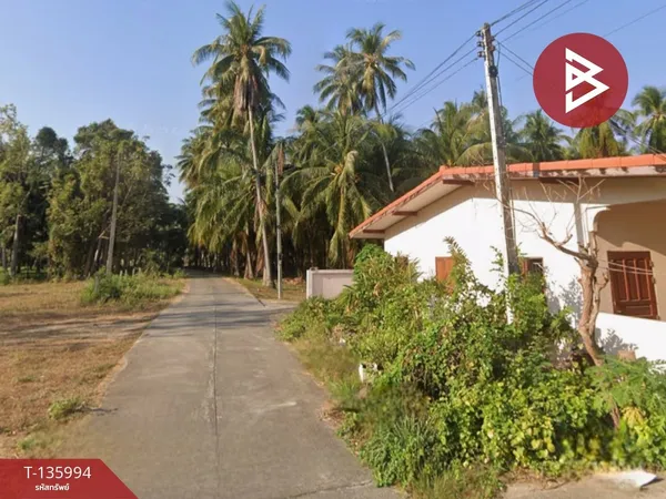 ขายที่ดินพร้อมสิ่งปลูกสร้าง เนื้อที่ 3 ไร่ 23 ตารางวา ประจวบคีรีขันธ์ ใกล้ทะเลคลองวาฬ