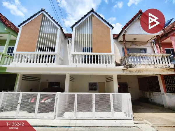 ขายทาวน์เฮ้าส์ 2 ชั้น เนื้อที่ 15.6 ตร.วา วังตะกู นครปฐม