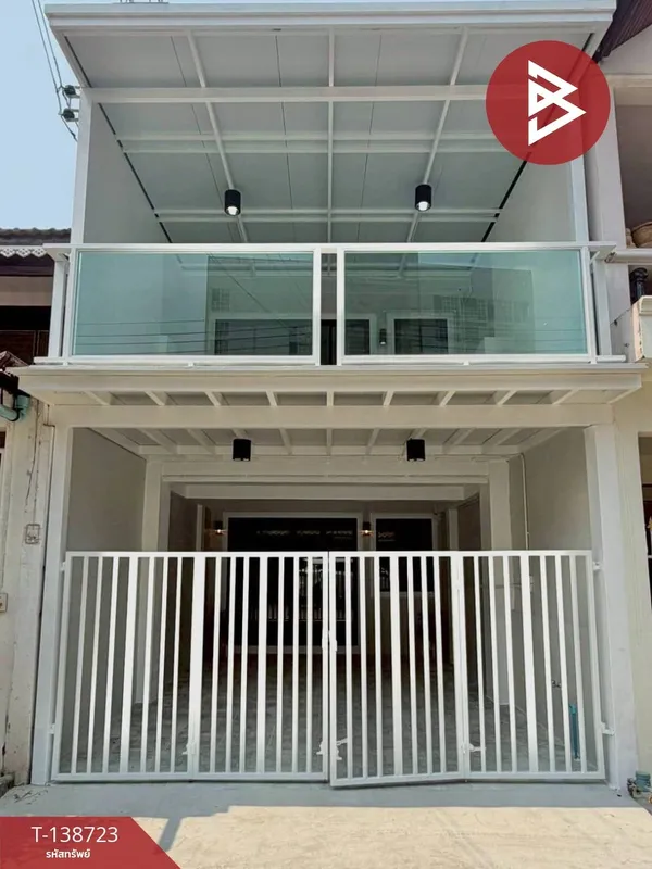 ขายด่วนทาวน์เฮ้าส์ 2 ชั้น หมู่บ้านเรวดี 3 ตลาดขวัญ นนทบุรี