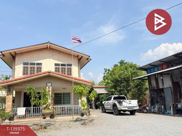ขายบ้านเดี่ยวพร้อมโกดัง เนื้อที่ 2 ไร่ 12 ตารางวา ต.พระนอน นครสวรรค์